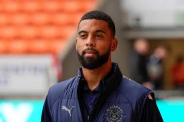 Blackpool 'dan CJ Hamilton # 22, Blackpool' da oynanan Blackpool-Luton Town maçından önce stadyuma geldi.