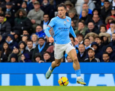 Manchester City 'den Jack Grealish 5 Kasım 202' de Etihad Stadyumu 'nda Manchester City Fulham' a karşı oynanan Premier League maçında topla koşar.