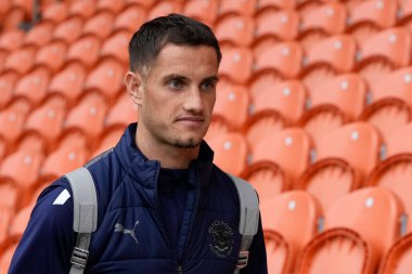 Blackpool 'dan Jerry Yates 5 Kasım 202' de Bloomfield Road, Blackpool 'daki Blackpool-Luton Town maçından önce stadyuma geldi.