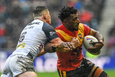 Papua Yeni Gine 'nin Nixon Vuruşu, İngiltere' nin Wigan şehrinde 5 Kasım 202 'de oynanan Rugby Ligi Dünya Kupası 2021 Çeyrek Final karşılaşmasında İngiliz Jack Welsby tarafından yenildi.