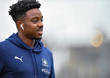 Plymouth Argyle forvet Niall Ennis (11), 5 Kasım 202 tarihinde Blundell Park, Cleethorpes, Birleşik Krallık 'ta Grimsby Town ve Plymouth Argyle arasında oynanan ilk tur karşılaşmasında