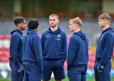 Plymouth Argyle defans oyuncusu Oscar Salls (43), 5 Kasım 202 tarihinde İngiltere 'nin Cleethorpes kentinde Blundell Park' ta oynanan Emirates FA Cup Birinci Raundunda Grimsby Town - Plymouth Argyle maçında sahaya çıkıp denetim yaptı.