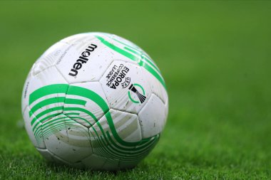 UEFA Avrupa Konferans Ligi resmi topu UEFA Avrupa Konferansı Ligi karşılaşması sırasında FCSB - West Ham United Arena Naional, Bükreş, Romanya, 3 Kasım 2022