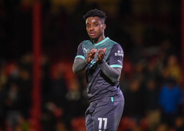 Plymouth Argyle (11), Birleşik Krallık 'ın Cleethorpes kentinde oynanan ve 5 Kasım 202 tarihinde oynanan, Grimsby Town - Plymouth Argyle maçında 5: 1' lik galibiyetle mağlup olan Niall Ennis 'e çok üzüldü.