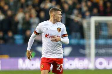 Hull City 'den Regan Slater # 27 Sky Bet Şampiyonası maçı sırasında Millwall, Hull City' e karşı The Den, Londra, İngiltere, 5 Kasım 202