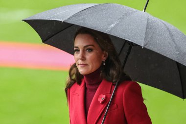 Catherine, Galler Prensesi Rugby Ligi Dünya Kupası 2021 Çeyrek Final Maçı 'nda İngiltere, Wigan, İngiltere' deki DW Stadyumu 'nda Papua Yeni Gine' ye karşı.