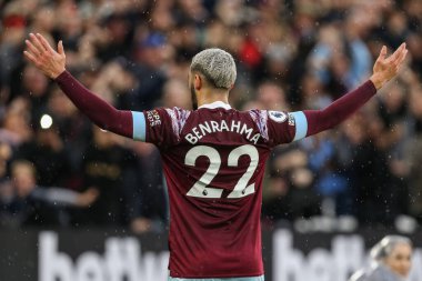 West Ham United takımının 22 numarası, 6 Kasım 2022 'de Londra Stadyumu' nda oynanan Premier League maçında West Ham United - Crystal Palace maçında 1-0 'lık galibiyet golünü kutluyor.