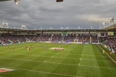 Rugby Ligi Dünya Kupası 2021 çeyrek final maçında sahneler Halliwell Jones Stadyumu 'nda Tonga' ya karşı Samoa, Warrington, 6 Kasım 202