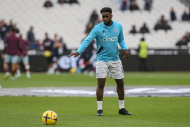 Kristal Saray 'dan Jeffrey Schlupp 6 Kasım 202' de Londra 'daki Londra Stadyumu' nda oynanan Premier League maçı öncesinde ısınma turu sırasında West Ham United 'a karşı Crystal Palace