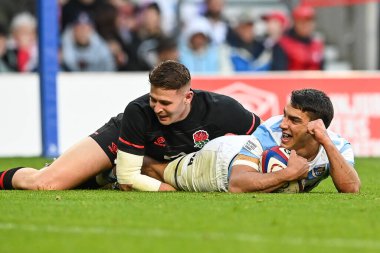 Arjantinli Santiago Carreras, 6 Kasım 202 'de Twickenham, Twickenham Stadyumu' nda İngiltere ve Arjantin arasında oynanan uluslararası sonbahar maçında denemesini kutluyor.