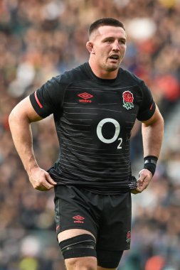 İngiltere 'nin Twickenham Stadyumu' nda oynanan ve İngiltere 'nin Arjantin' e karşı oynadığı 6 Kasım 202 tarihli uluslararası final maçı sırasında İngiltere 'den Tom Curry