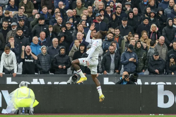 Wilfried Zaha Crystal Palace Celebrates His Goal Make Premier League — стоковое фото
