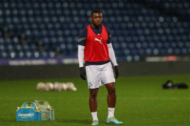 West Bromwich Albion takımından Jovan Malcolm, Premier League 2 U23 karşılaşmasında Batı Bromwich Albion U23 'e karşı Nottingham ForestU 23 ile The Hawthorns, West Bromwich, İngiltere' de 7 Kasım 202 'de oynanan karşılaşma öncesi ısınma öncesinde