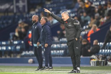 West Bromwich Albion U23 'ün Richard Beale teknik direktörü Premier League 2 U23 maçında West Bromwich Albion U23, Nottingham ForestU 23' e karşı The Hawthorns, West Bromwich, İngiltere, 7 Kasım 202 'de oyuncularına bağırıyor.