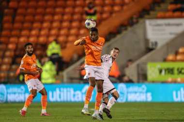 Blackpool 'dan Marvin Ekpiteta 8 Kasım 202' de Bloomfield Road, Blackpool 'da oynanan Blackpool-Middlesbrough maçında önde.
