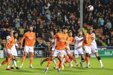 Blackpool 'dan Charlie Patino 8 Kasım 202' de Bloomfield Road, Blackpool 'da oynanan Blackpool-Middlesbrough maçında topu açık farkla önde götürüyor.