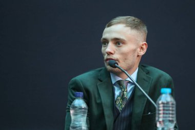 Sunny Edwards, 9 Kasım 2022 'de Meadowhall, Sheffield, İngiltere' de düzenlenen Sunny Edwards - Felix Alvarado davasında ortaya çıkmayınca Marcel Braithwaite 'ı sahneye aldı.