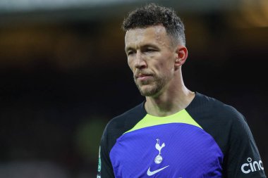 Tottenham Hotspur 'dan İvan Perii # 14 Carabao Kupası 3. tur karşılaşmasında Nottingham Ormanı Tottenham Hotspur' a karşı 9 Kasım 2022 'de Nottingham, İngiltere' de