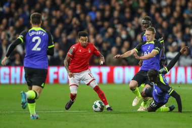 Nottingham Ormanı 11 numaralı Jesse Lingard, 9 Kasım 202 'de Nottingham City Ground, Nottingham, İngiltere' de oynanan Carabao Kupası 3. tur karşılaşmasında Nottingham Forest Tottenham Hotspur 'a karşı.