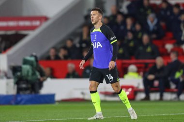 Tottenham Hotspur 'dan İvan Perii # 14 Carabao Kupası 3. tur karşılaşmasında Nottingham Ormanı Tottenham Hotspur' a karşı 9 Kasım 2022 'de Nottingham, İngiltere' de