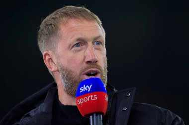 Graham Potter, Chelsea teknik direktörü, 9 Kasım 202 'de Etihad Stadyumu' nda oynanan Carabao Kupası 3. tur karşılaşması öncesinde mülakata alındı.