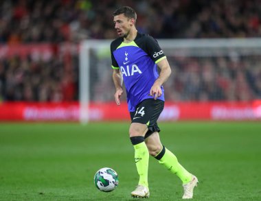 Tottenham Hotspur 'dan Clment Lenglet # 34 Carabao Kupası üçüncü tur karşılaşmasında Nottingham Ormanı Tottenham Hotspur' a karşı 9 Kasım 2022 'de Nottingham, İngiltere' de karşı karşıya geldi.