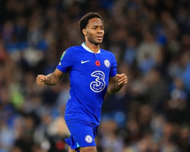 Chelsea 'li 17 numaralı Raheem Sterling, 9 Kasım 202' de Etihad Stadyumu 'nda oynanan Carabao Kupası Üçüncü Raund karşılaşmasında Chelsea' ye karşı.