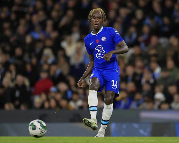 Trevoh Chalobah Chelsea Passes Ball Carabao Cup Third Match Manchester — Stock Photo, Image