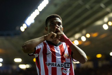 Sunderland 'lı Amad Diallo, 11 Kasım 202' de Birmingham City, Birmingham, İngiltere 'de Sunderland' a karşı oynadığı Gökyüzü İddia Şampiyonası maçında gol atmasını kutluyor.