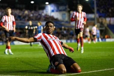 Sunderland 'lı Amad Diallo, 11 Kasım 202' de Birmingham City, Birmingham, İngiltere 'de Sunderland' a karşı oynadığı Gökyüzü İddia Şampiyonası maçında gol atmasını kutluyor.