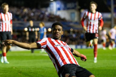 Sunderland 'lı Amad Diallo, 11 Kasım 202' de Birmingham City, Birmingham, İngiltere 'de Sunderland' a karşı oynadığı Gökyüzü İddia Şampiyonası maçında gol atmasını kutluyor.