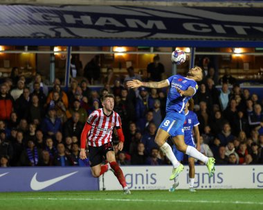 Birmingham City 'den Troy Deeney 11 Kasım 202' de Birmingham City, Birmingham 'da Sunderland' a karşı oynadığı Gökyüzü İddia Şampiyonası maçında topu göğsünden yakaladı.