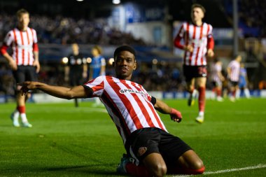 Sunderland 'lı Amad Diallo, 11 Kasım 202' de Birmingham City, Birmingham, İngiltere 'de Sunderland' a karşı oynadığı Gökyüzü İddia Şampiyonası maçında gol atmasını kutluyor.