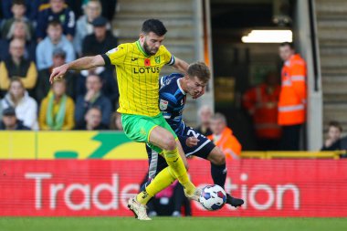 Middlesbrough 'dan Marcus Forss # 21 Norwich City' den Grant Hanley # 5 Norwich City 'nin Norwich City - Middlesbrough maçı sırasında Carrow Road, Norwich, İngiltere, 12 Kasım 202