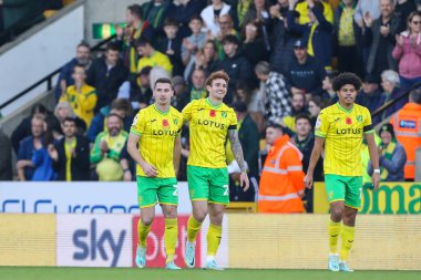 Norwich City 'den 24 numaralı Josh Sargent, 12 Kasım 202' de Norwich City, Norwich Road, Norwich, İngiltere 'de oynanan Norwich City - Middlesbrough maçında 1-0 kazanma hedefini kutluyor.