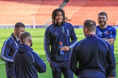 İngiltere 'den Dom Young ve takım arkadaşları, 12 Kasım 202' de Emirates Stadyumu 'nda oynanan Rugby Ligi Dünya Kupası 2021 yarı final karşılaşması öncesinde Emirates Stadyumu' na geldiler.