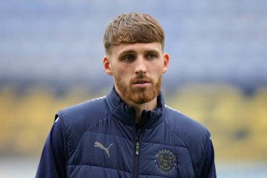 Blackpool 'dan Daniel Grimshaw # 32, 12 Kasım 202' de Wigan-Blackpool Stadyumu 'nda oynanan Gökyüzü İddia Şampiyonası maçından önce stadyuma vardı.