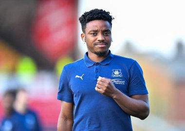 Plymouth Argyle forveti Niall Ennis (11), 12 Kasım 202 'de İngiltere' nin Gelder Group Sincil Bank Stadyumu 'nda oynanan 1.