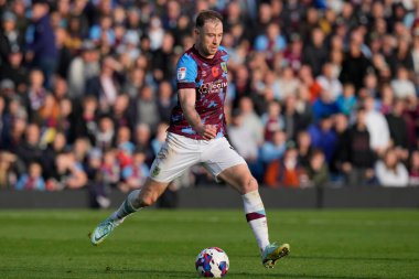 Burnley 'den Ashley Barnes # 10 Sky Bet Şampiyonası maçında Burnley, Blackburn Rovers' a karşı Turf Moor, Burnley, İngiltere, 13 Kasım 202