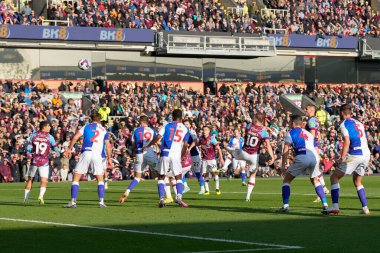Burnley 'den Ashley Barnes 13 Kasım 202' de Burnley, Burnley 'nin Blackburn Rovers' a karşı oynadığı Gökyüzü İddia Şampiyonası maçında top gol koğuşuna girdi.