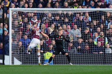 Burnley 'nin 10 numarası Ashley Barnes 13 Kasım 202' de Burnley ile Blackburn Rovers arasında oynanan Sky Bet Şampiyonası maçında 1-0 berabere kaldı.
