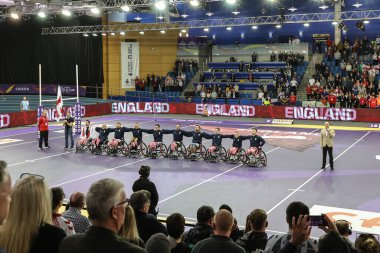 İngiltere takımı, İngiltere Spor Enstitüsü Sheffield, Sheffield, Birleşik Krallık 'ta 13 Kasım 2022 tarihinde oynanan 2021 Dünya Rugby Ligi Dünya Kupası yarı final maçında Ulusal Marşı söyleyecek.