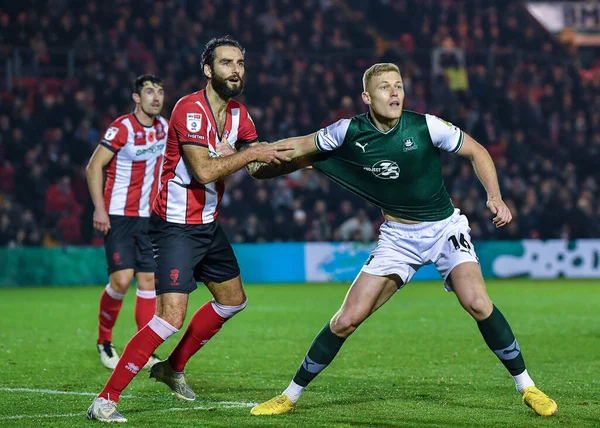 Plymouth Argyle orta saha oyuncusu Sam Cosgrove (16), 12 Kasım 202 tarihinde Gelder Group Sincil Bank Stadyumu 'nda oynanan 1.