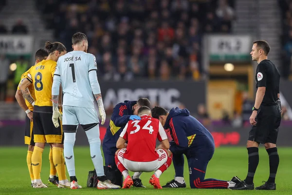Granit Xhaka Van Arsenal Krijgt Medische Behandeling Tijdens Premier League — Stockfoto