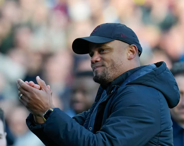 Vincent Kompany Manager Burnley Salutes Fans Victory Sky Bet Championship — Stock Photo, Image