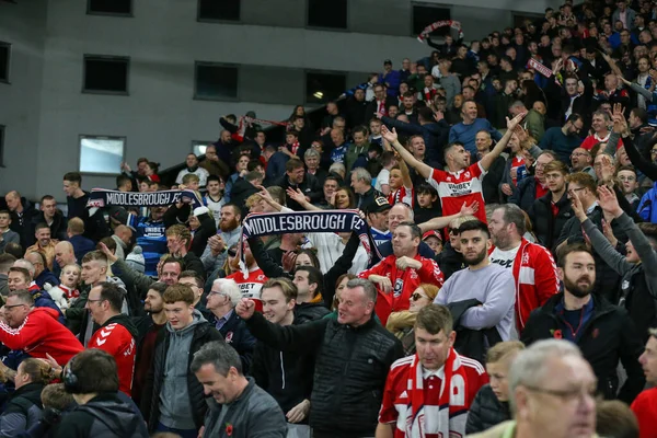 Fani Middlesbrough Świętują Finałowy Gwizdek Podczas Meczu Sky Bet Championship — Zdjęcie stockowe