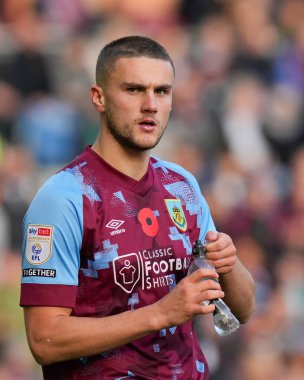 Burnley 'den Taylor Harwood Bellis # 5 Sky Bet Şampiyonası maçında Burnley - Blackburn Rovers - Turf Moor, Burnley, Birleşik Krallık, 13 Kasım 202