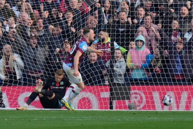 Burnley 'nin 10 numarası Ashley Barnes 13 Kasım 202' de Burnley ile Blackburn Rovers arasında oynanan Sky Bet Şampiyonası maçında 1-0 berabere kaldı.