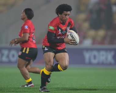 Bayanlar Rugby Ligi Dünya Kupası yarı final karşılaşması öncesinde oynanan karşılaşmada Papua Yeni Gine 'li 8. Elsie Albert bayanlar - Papua Yeni Gine Kadınları LNER Halk Stadyumu, York, Birleşik Krallık, 14 Kasım 202