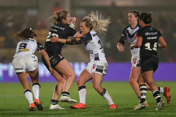Hollie Dodd England Tacklar Brianna Clark Nya Zeeland Women Rugby — Stockfoto